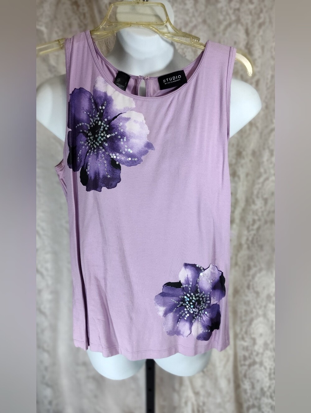 Studio By Liz Claiborne Lavender Floral Sleeveless Tank with Purple Accents